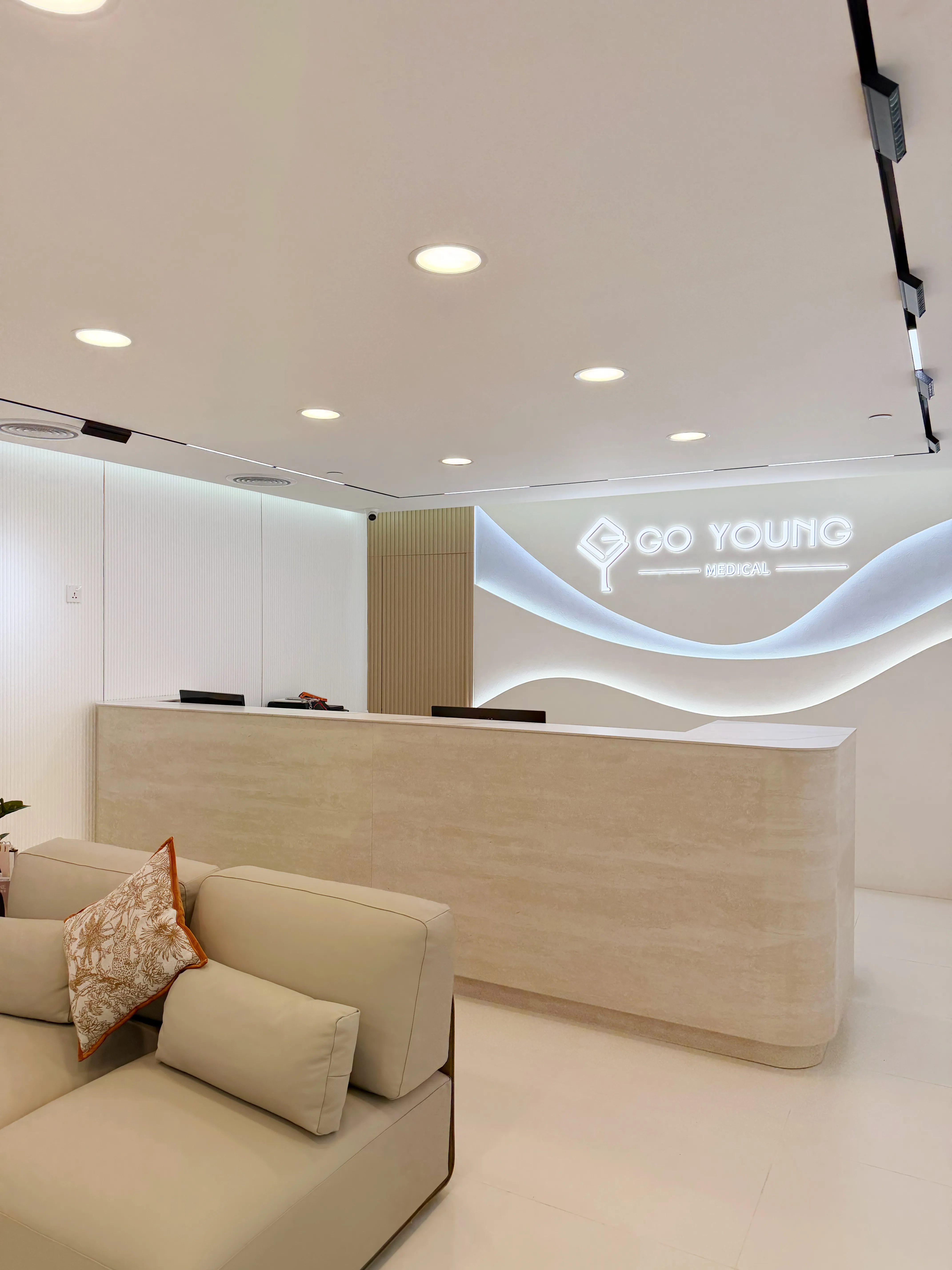 GO YOUNG 接待區